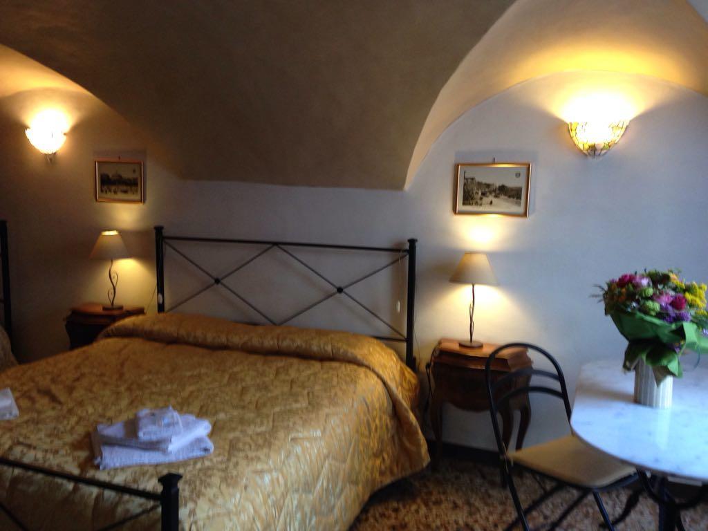 La Torre Bed and Breakfast Dolceacqua Εξωτερικό φωτογραφία
